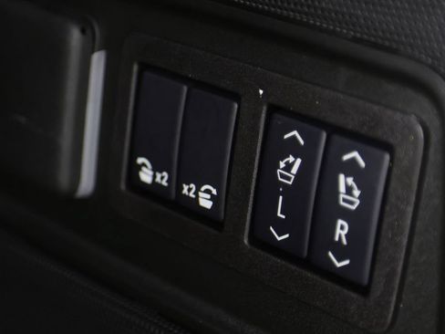Used 2025 Cadillac Escalade Sport w/ Touring Package AWD/4WD image 14