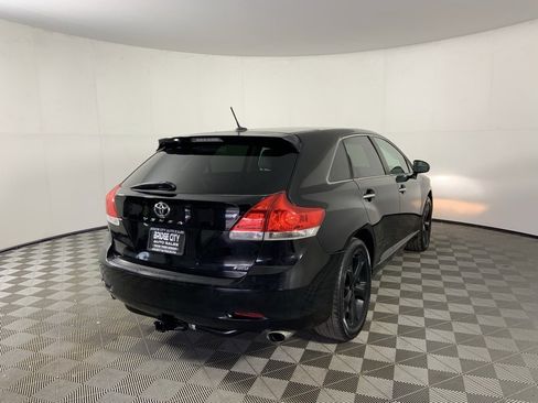 Used 2011 Toyota Venza AWD w/ Premium Pkg #2 image 3