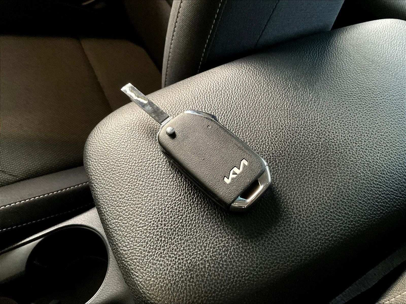 Used 2023 Kia Forte LXS w/ LXS Technology Package FWD image 31