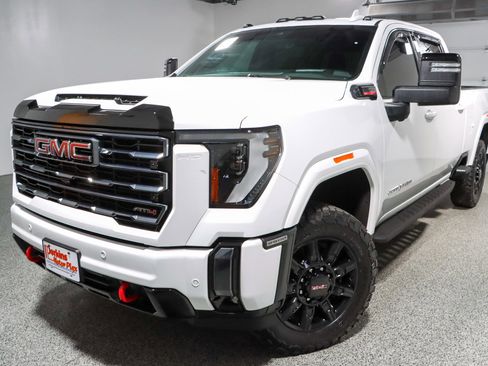 Used 2024 GMC Sierra 2500 AT4 w/ AT4 Premium Plus Package AWD/4WD image 35