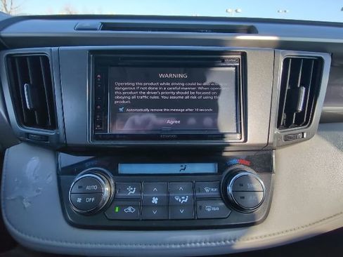 Used 2014 Toyota RAV4 XLE image 23