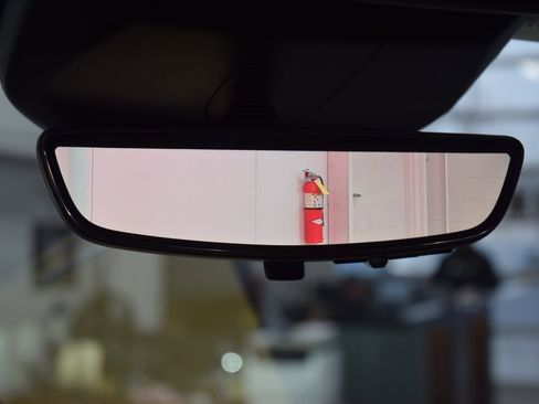 Used 2023 Cadillac Escalade ESV Premium Luxury Platinum w/ Heavy-Duty Trailer Package image 53