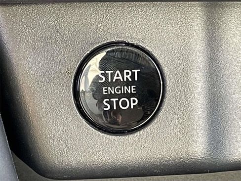 Used 2024 Nissan Rogue SL image 27