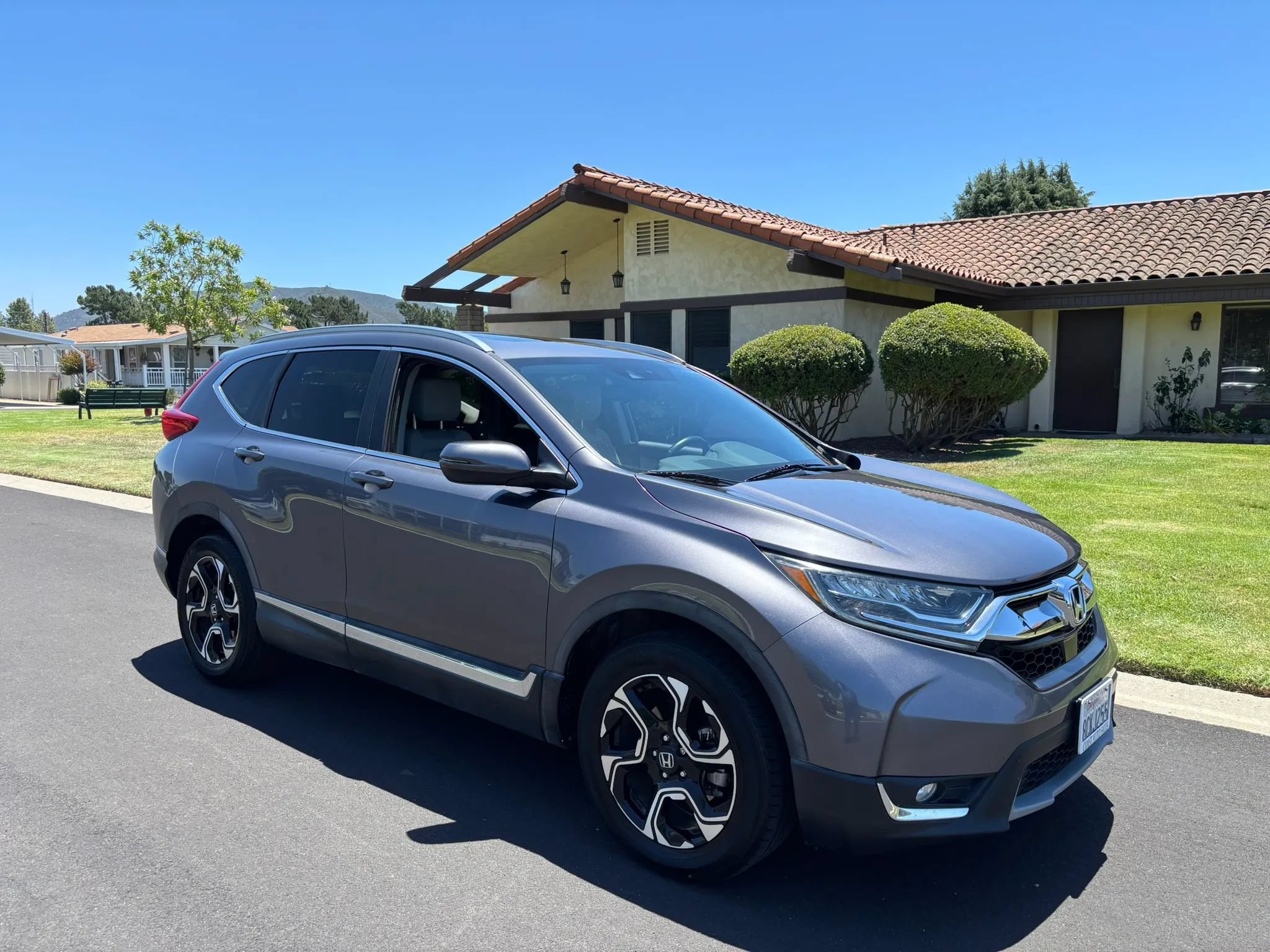 Used 2018 Honda CR-V Touring image 5