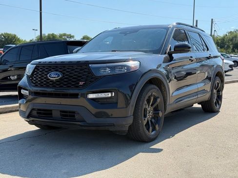 Used 2020 Ford Explorer ST w/ ST Street Pack AWD/4WD image 2