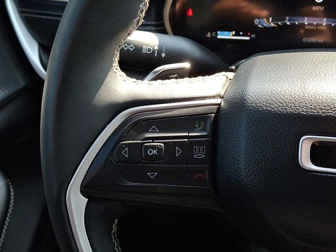 Used 2023 Jeep Grand Cherokee L Laredo AWD/4WD image 24