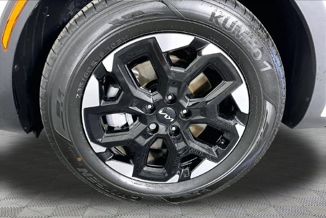 Certified 2026 Kia Sorento S FWD image 31