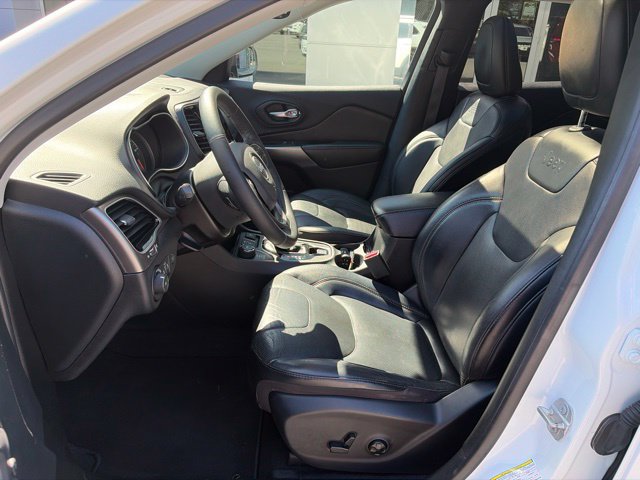 Used 2019 Jeep Cherokee Limited AWD/4WD image 12