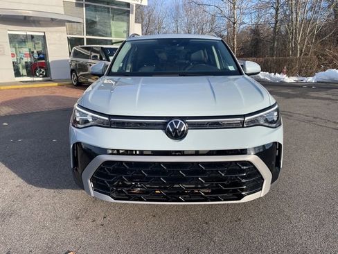 Certified 2025 Volkswagen Taos SEL image 6