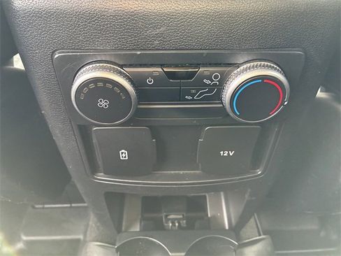 Certified 2022 Ford Explorer XLT w/ Equipment Group 202A image 20