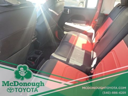 Used 2021 Jeep Wrangler Unlimited Sport image 11