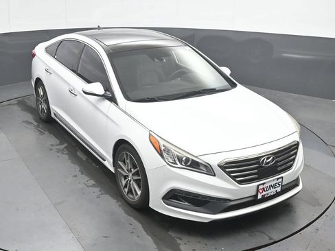 Used 2015 Hyundai Sonata Sport 2.0T w/ Option Group 07 FWD image 27