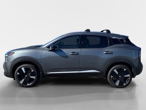 New 2026 Nissan Kicks SR w/ SR Premium Package AWD/4WD image 2