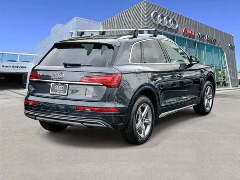 Used 2023 Audi Q5 2.0T Premium w/ Convenience Package image 4
