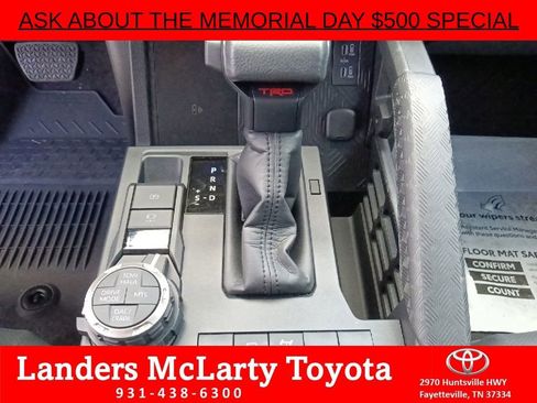 Used 2025 Toyota 4Runner TRD Off-Road Premium AWD/4WD image 24