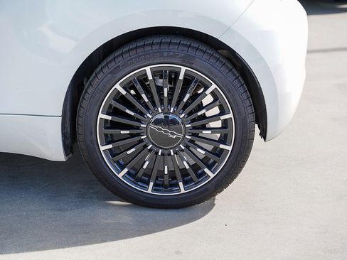 Used 2024 FIAT 500 e (RED) image 8