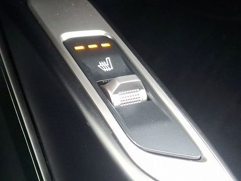 Used 2025 Kia Sorento S image 26