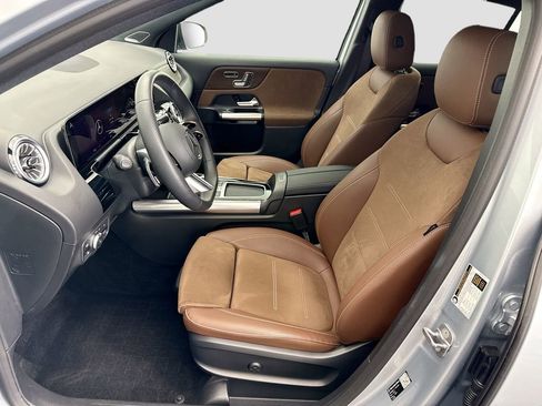 Certified 2026 Mercedes-Benz GLA 250 image 17