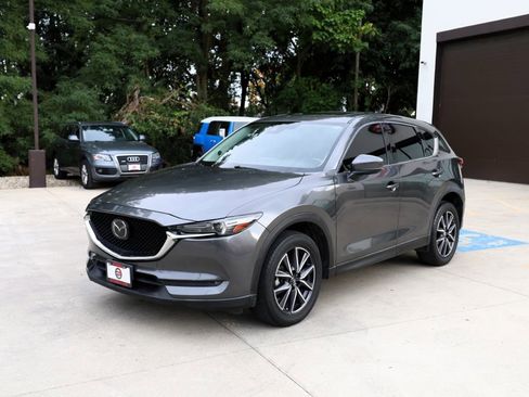 Used 2017 MAZDA CX-5 Grand Touring image 3