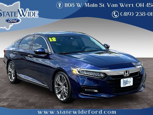 Used 2018 Honda Accord Touring image 1