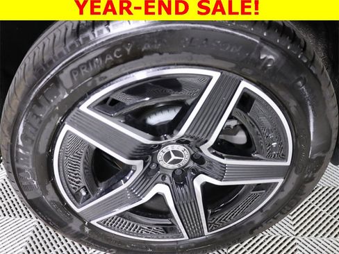 Used 2025 Mercedes-Benz GLC 300 4MATIC image 7