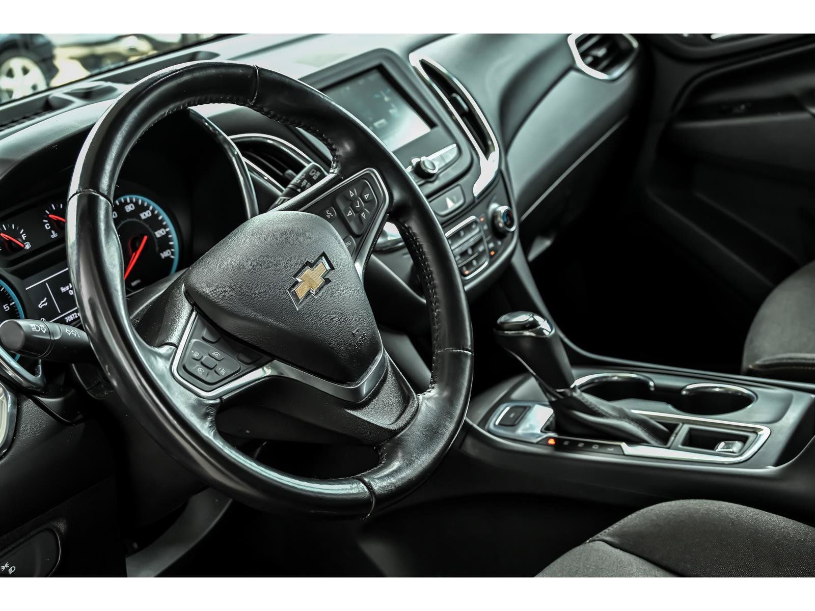 Used 2018 Chevrolet Equinox LT AWD/4WD image 14