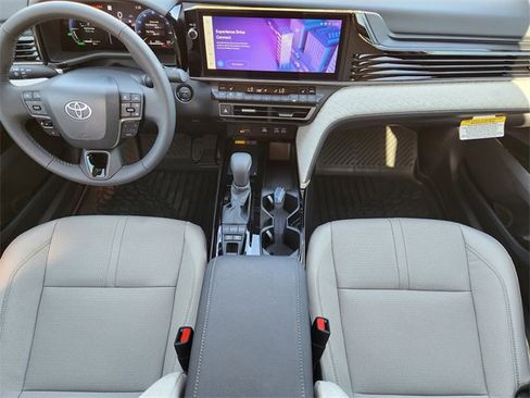 New 2026 Toyota Camry XLE image 18