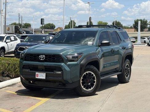 Certified 2026 Toyota 4Runner TRD Off-Road Premium AWD/4WD image 2
