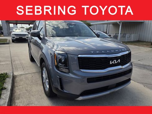 Used 2022 Kia Telluride LX FWD image 1