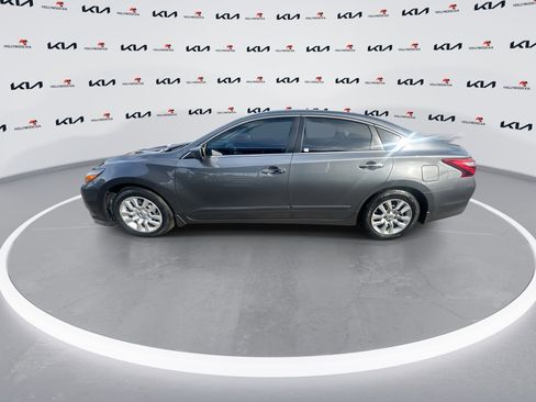 Used 2017 Nissan Altima 2.5 S w/ Power Driver Seat Package image 5