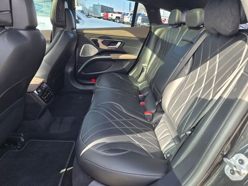 Used 2023 Mercedes-Benz EQS 580 4MATIC Sedan w/ Exclusive Trim Package image 57