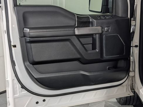 Certified 2019 Ford F150 Platinum w/ Equipment Group 701A Luxury AWD/4WD image 27