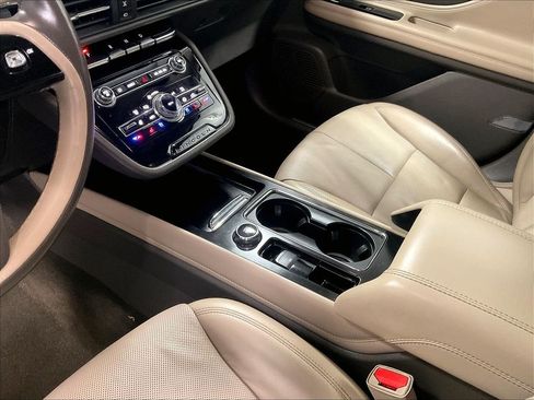 Used 2020 Lincoln Corsair AWD w/ Premium Package image 20