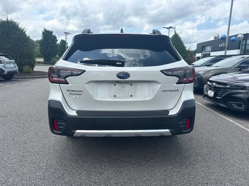 Used 2022 Subaru Outback Limited AWD/4WD image 4