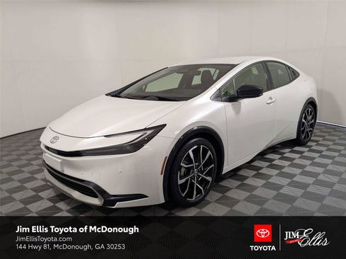 Used 2025 Toyota Prius Plug-In Hybrid FWD image 1