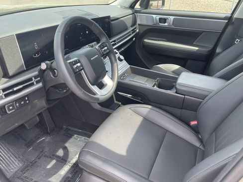 Certified 2025 Hyundai Santa Fe XRT AWD/4WD image 10