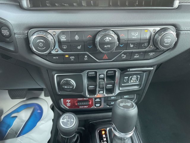 New 2026 Jeep Wrangler Unlimited Rubicon 392 w/ Quick Order Package 27X Moab AWD/4WD image 33