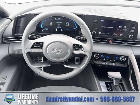 New 2026 Hyundai Elantra Sport FWD image 17