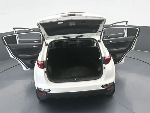 Used 2022 Kia Sportage LX image 60