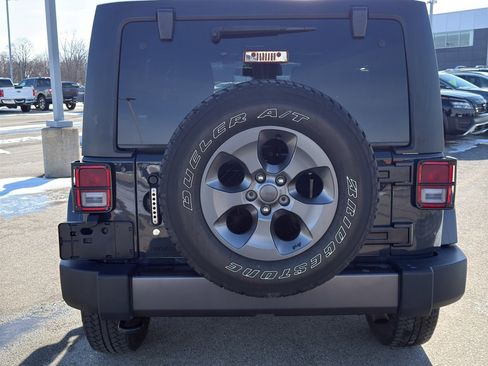 Used 2017 Jeep Wrangler Unlimited Sport image 7