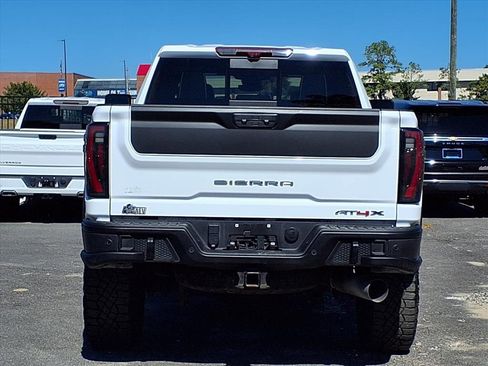 Used 2024 GMC Sierra 2500 AT4X w/ AT4X AEV Edition image 6