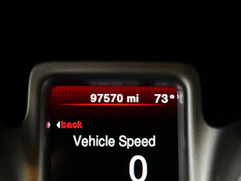 Used 2018 Dodge Journey SE w/ Connectivity Group FWD image 11