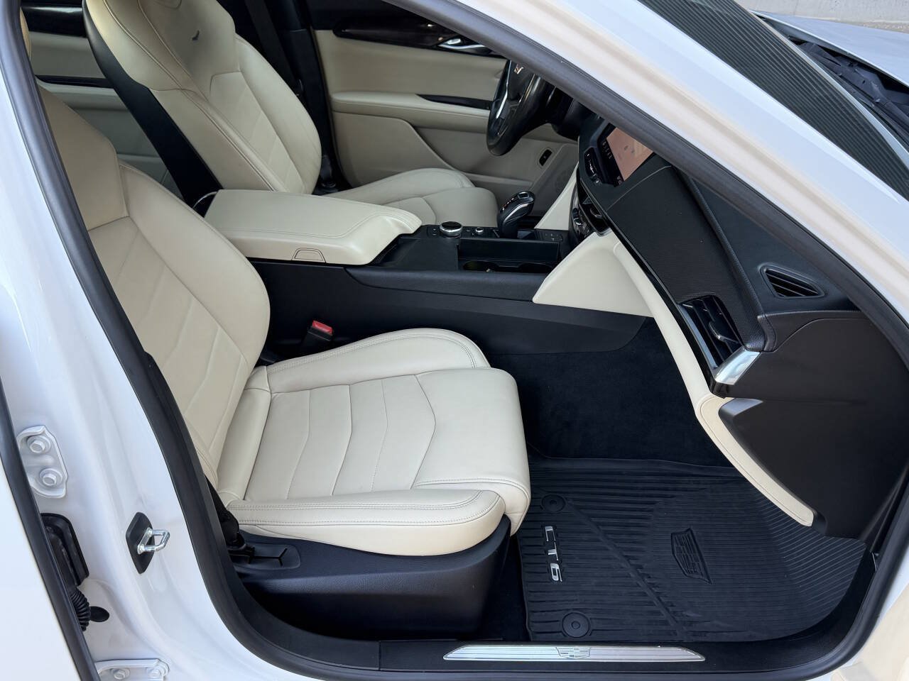 Used 2020 Cadillac CT6 Luxury AWD/4WD image 22
