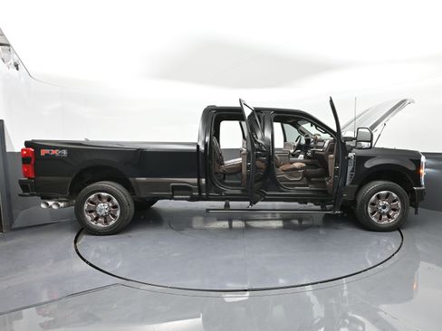 Used 2024 Ford F350 King Ranch image 51