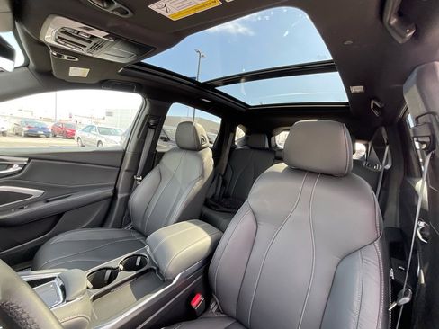 Certified 2025 Acura RDX SH-AWD image 11