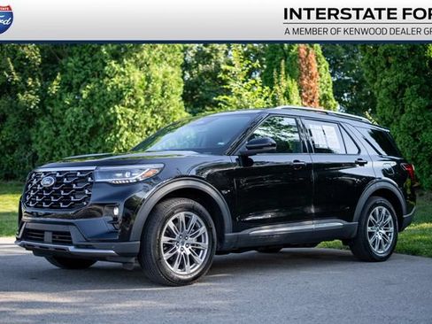Used 2026 Ford Explorer Platinum AWD/4WD image 1