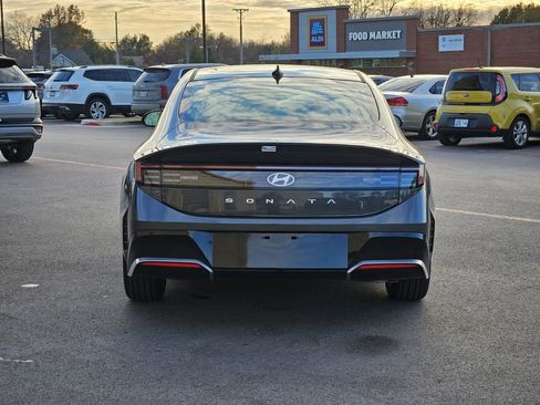 New 2026 Hyundai Sonata SEL FWD image 6
