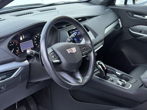 Certified 2023 Cadillac XT4 Premium Luxury w/ Driver Assist Package image 15