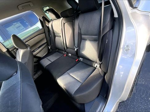 Used 2024 Nissan Rogue SV image 20