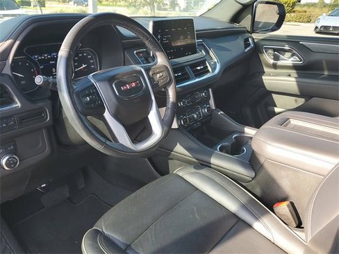 Used 2021 GMC Yukon SLT w/ SLT Luxury Package image 23